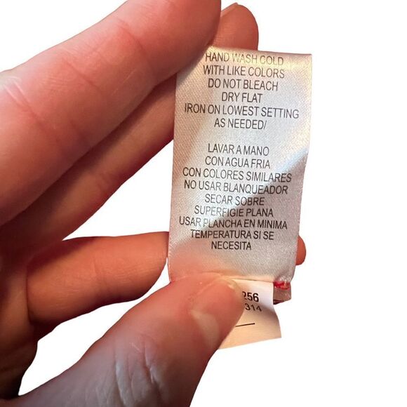 NWT! Studio one red short sleeve dress. Size 8 - Picture 4 of 9